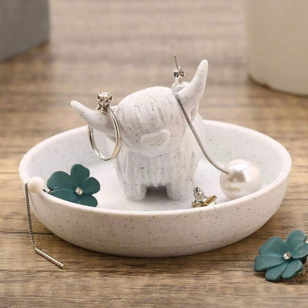 Highland Cow Jewellery Holder