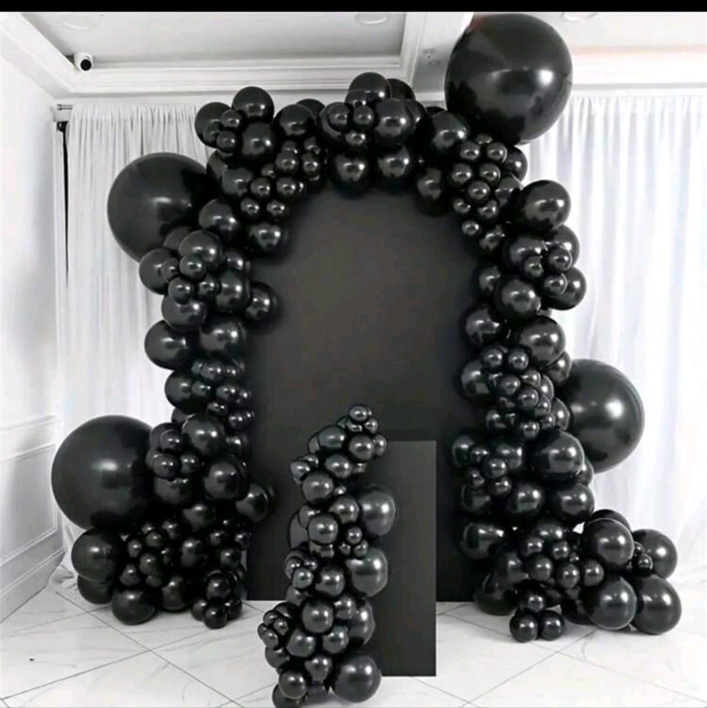 Black Balloon Arch