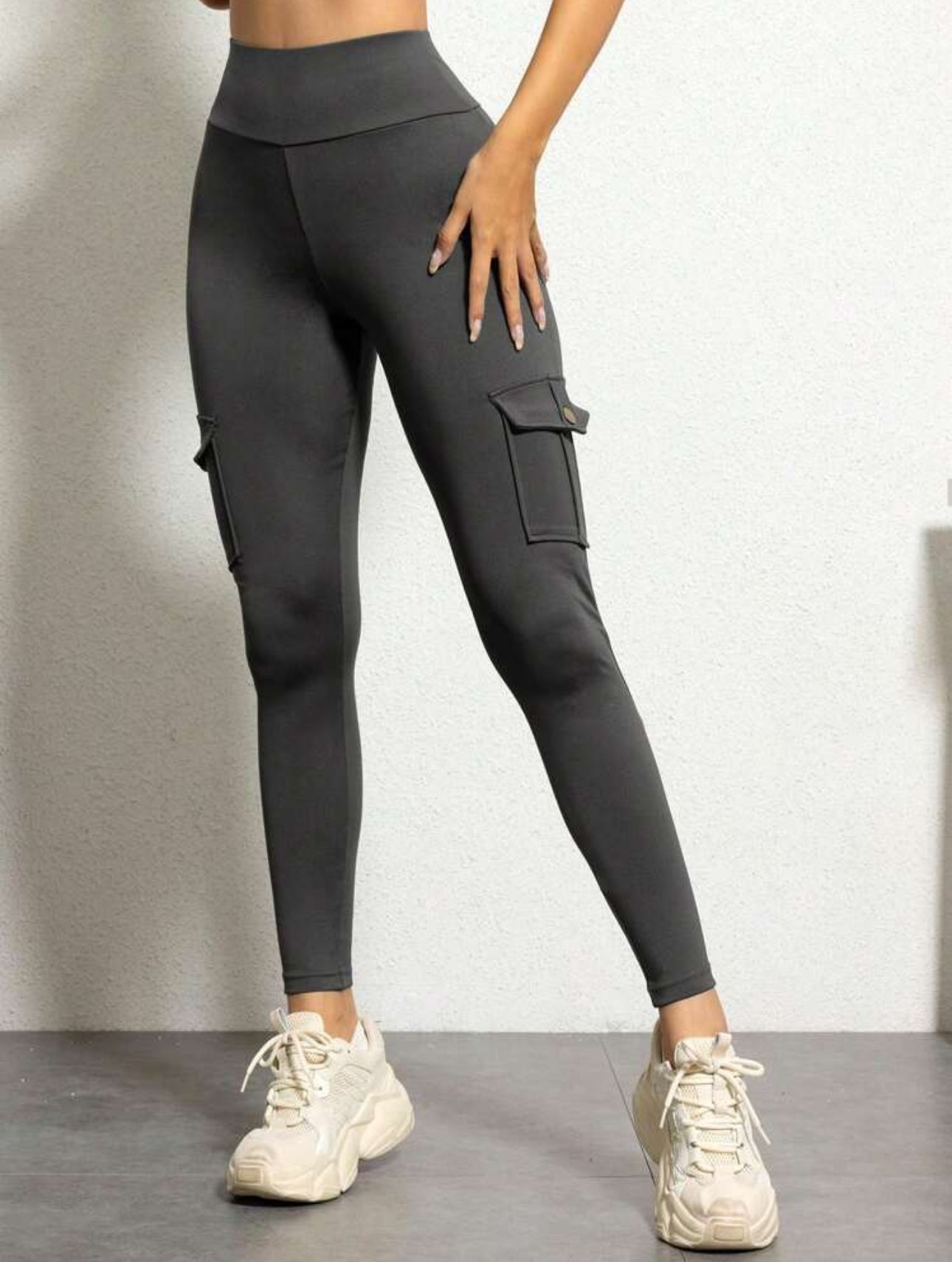 Cargo Pocket Style Yoga Leggings