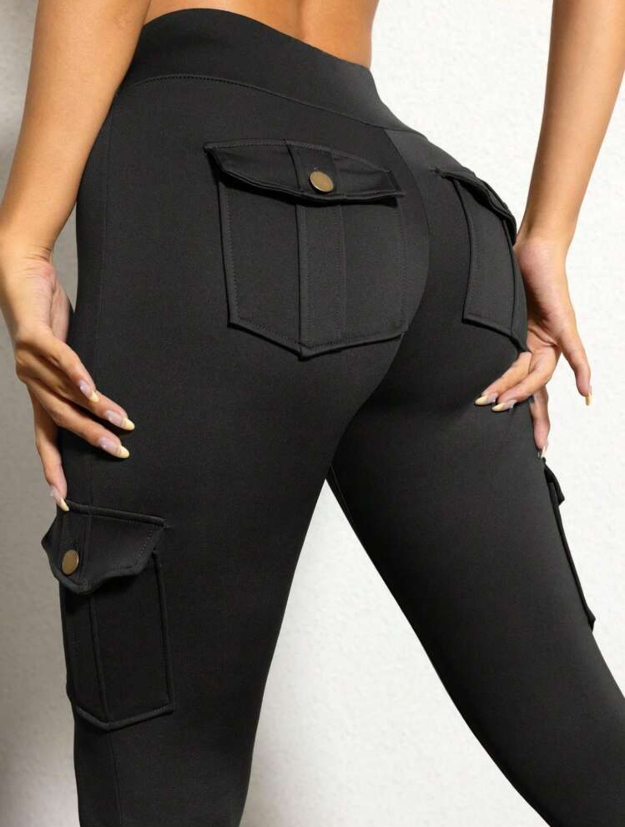 Cargo Pocket Style Yoga Leggings