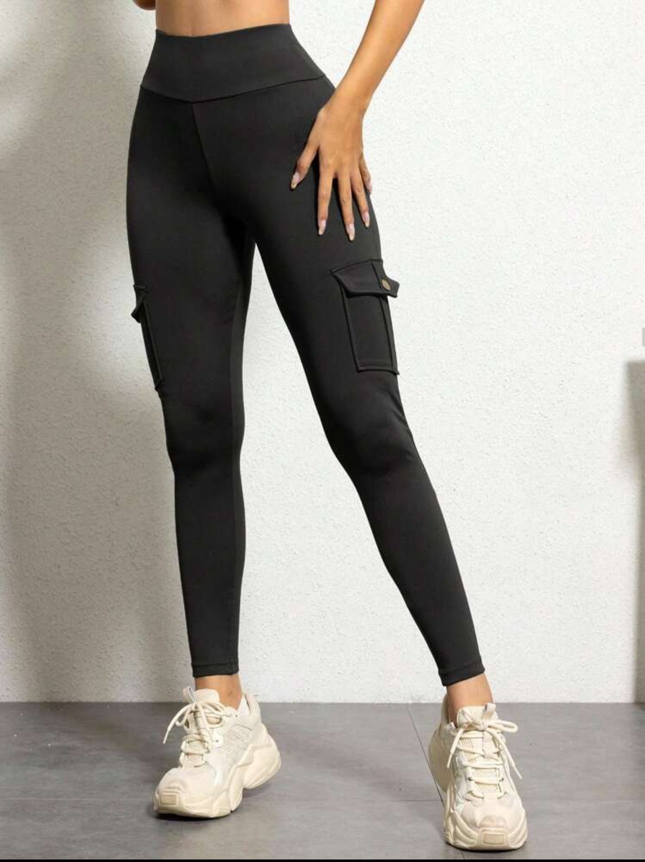 Cargo Pocket Style Yoga Leggings