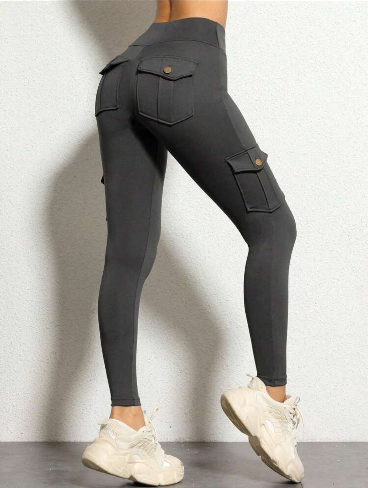 Cargo Pocket Style Yoga Leggings