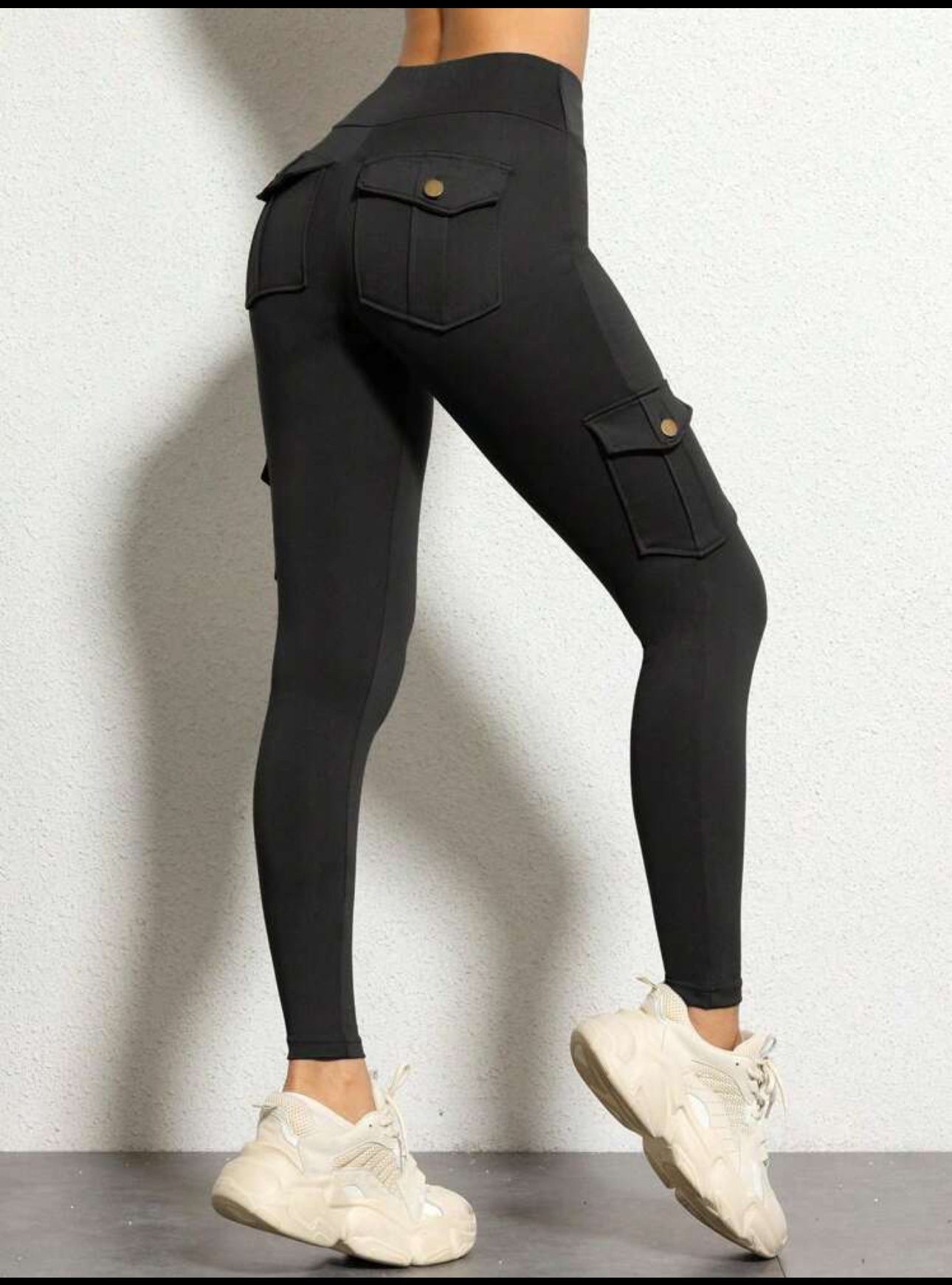Cargo Pocket Style Yoga Leggings