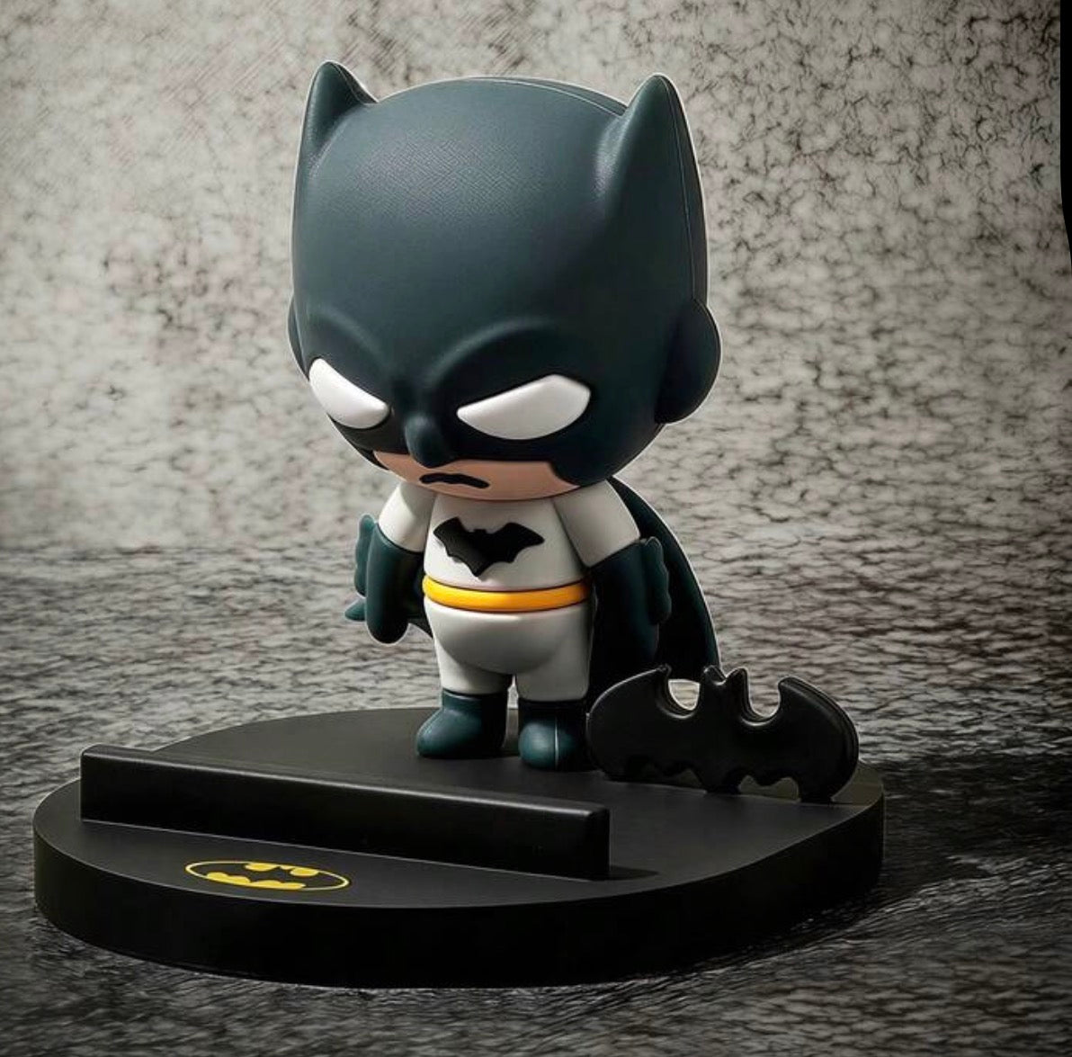 DC Comics Batman Chibi Desktop Phone Stand