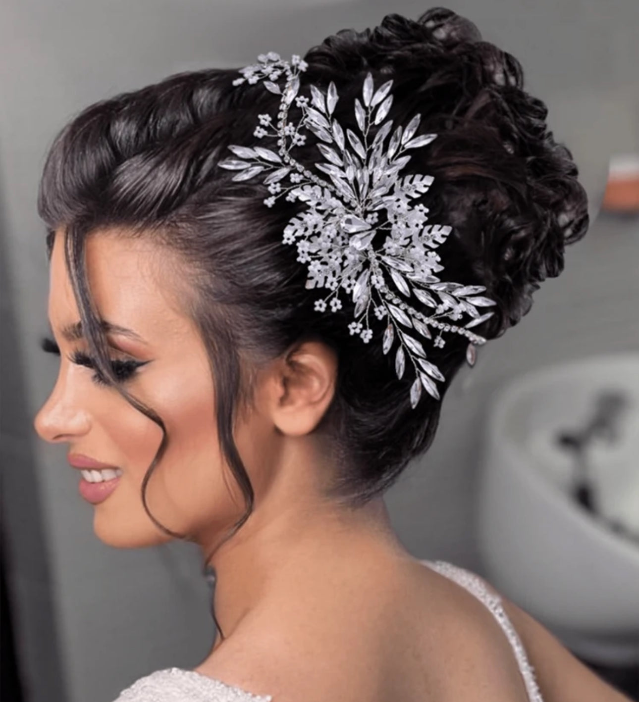 Elegant Beaded Crystal Hairband