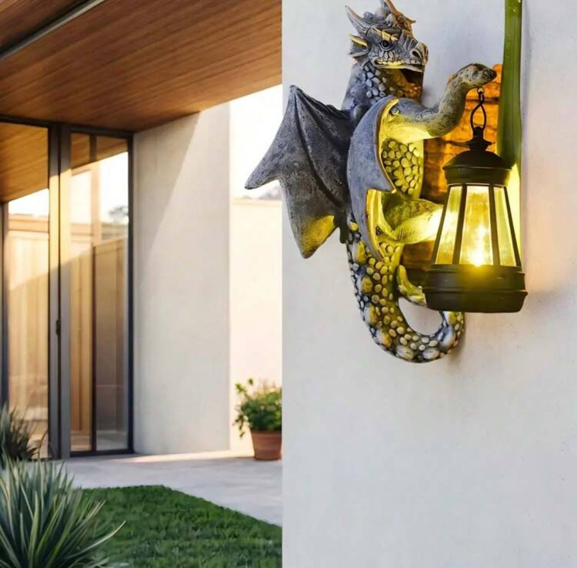 Dragon Garden Statue Solar Powered Light