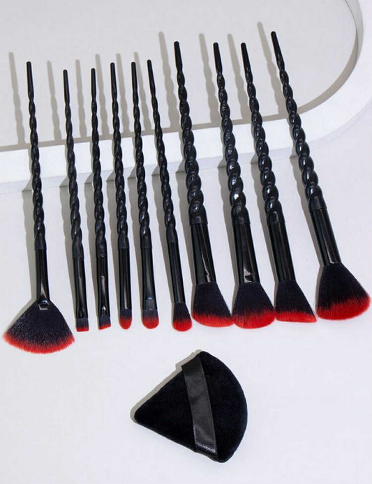 10 Piece Black and Red Make Up Brush Sets