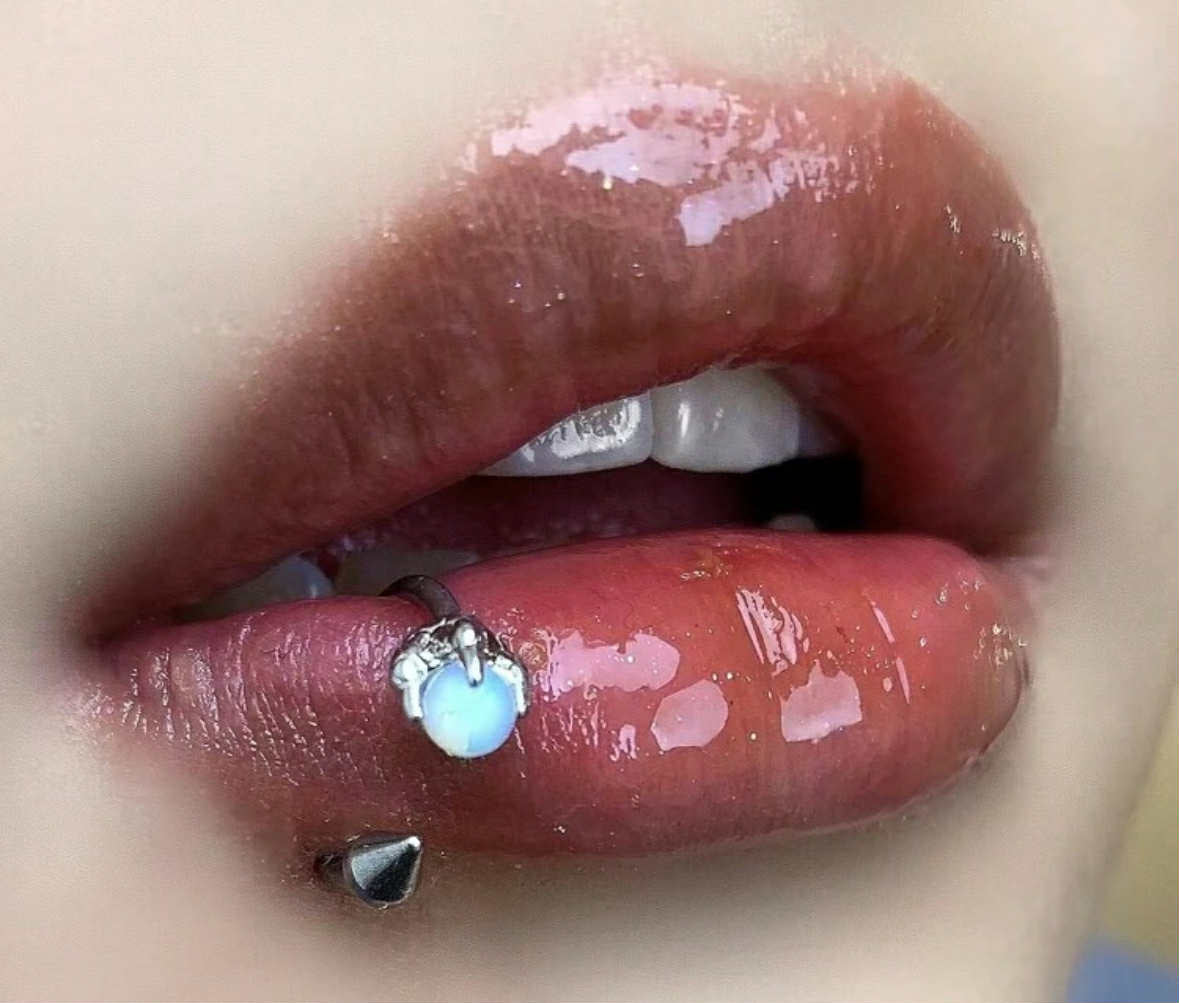 Titanium Dragon Lip Ring