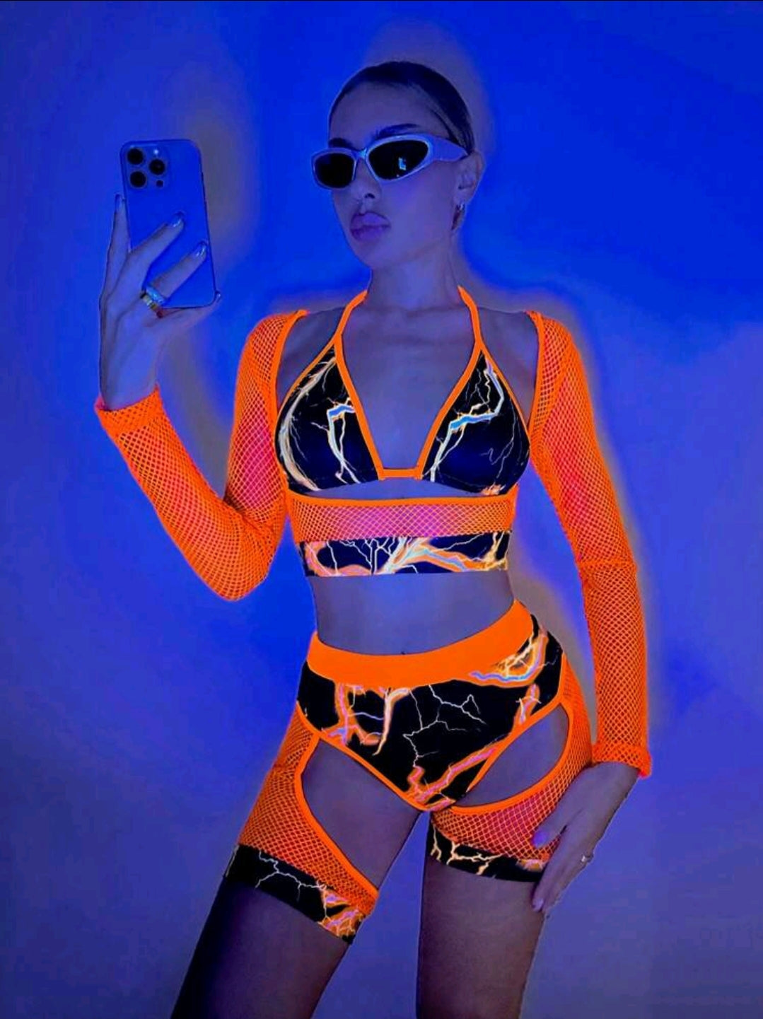 Glow In The Dark 2 Piece Set