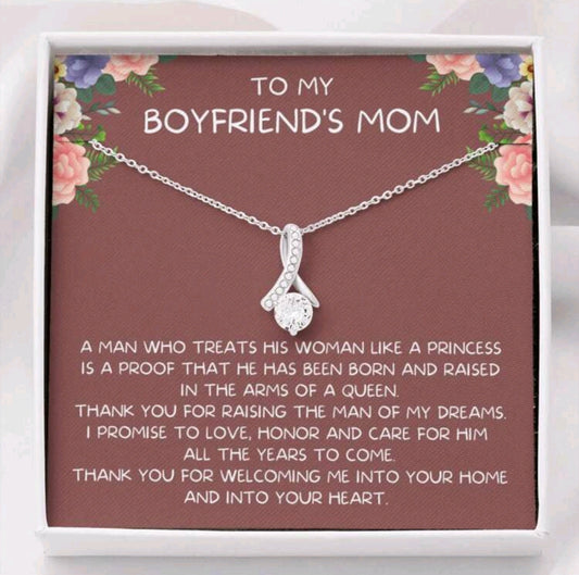 Boyfriends Mom Necklace