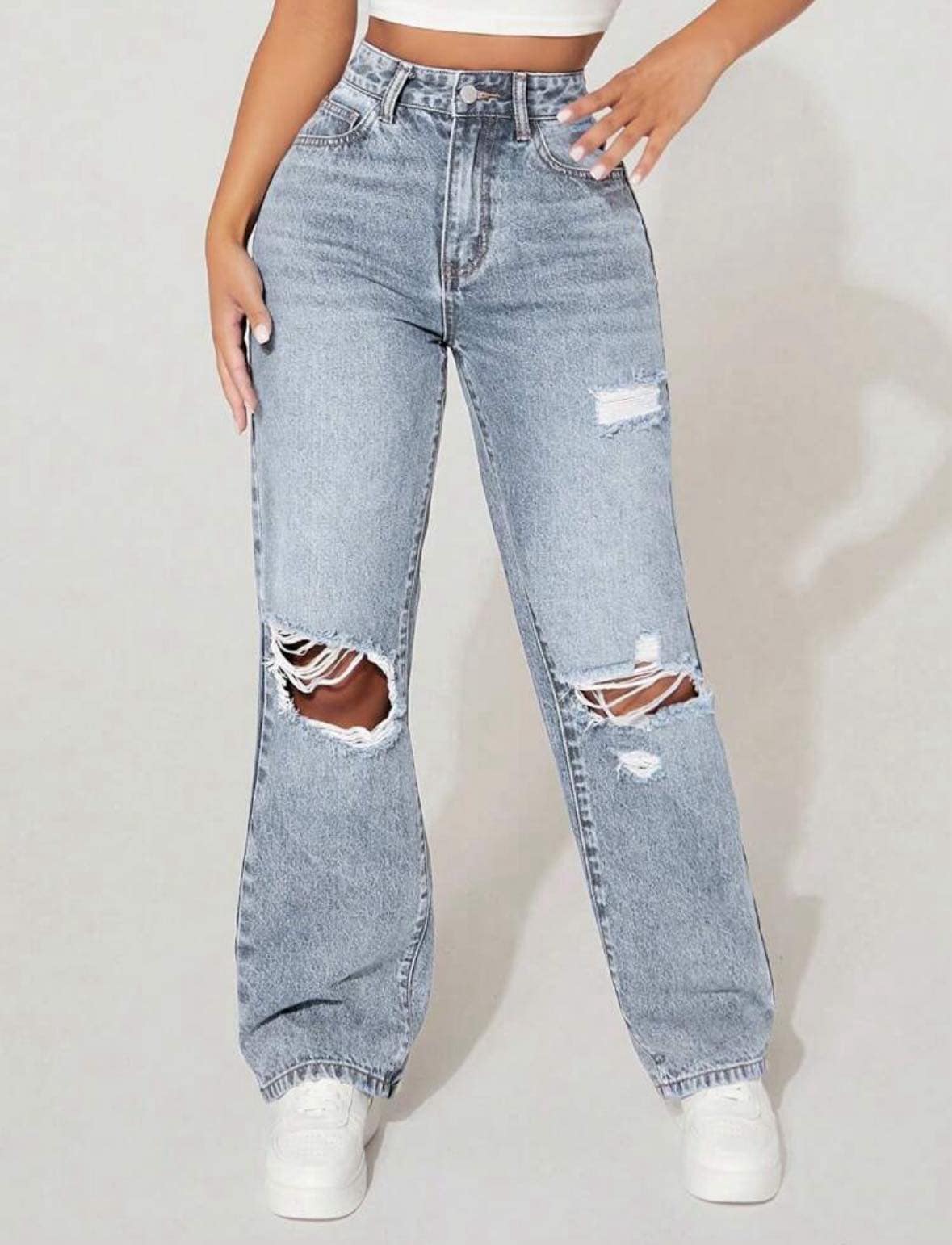 Petite Highwaisted Ripped Jeans